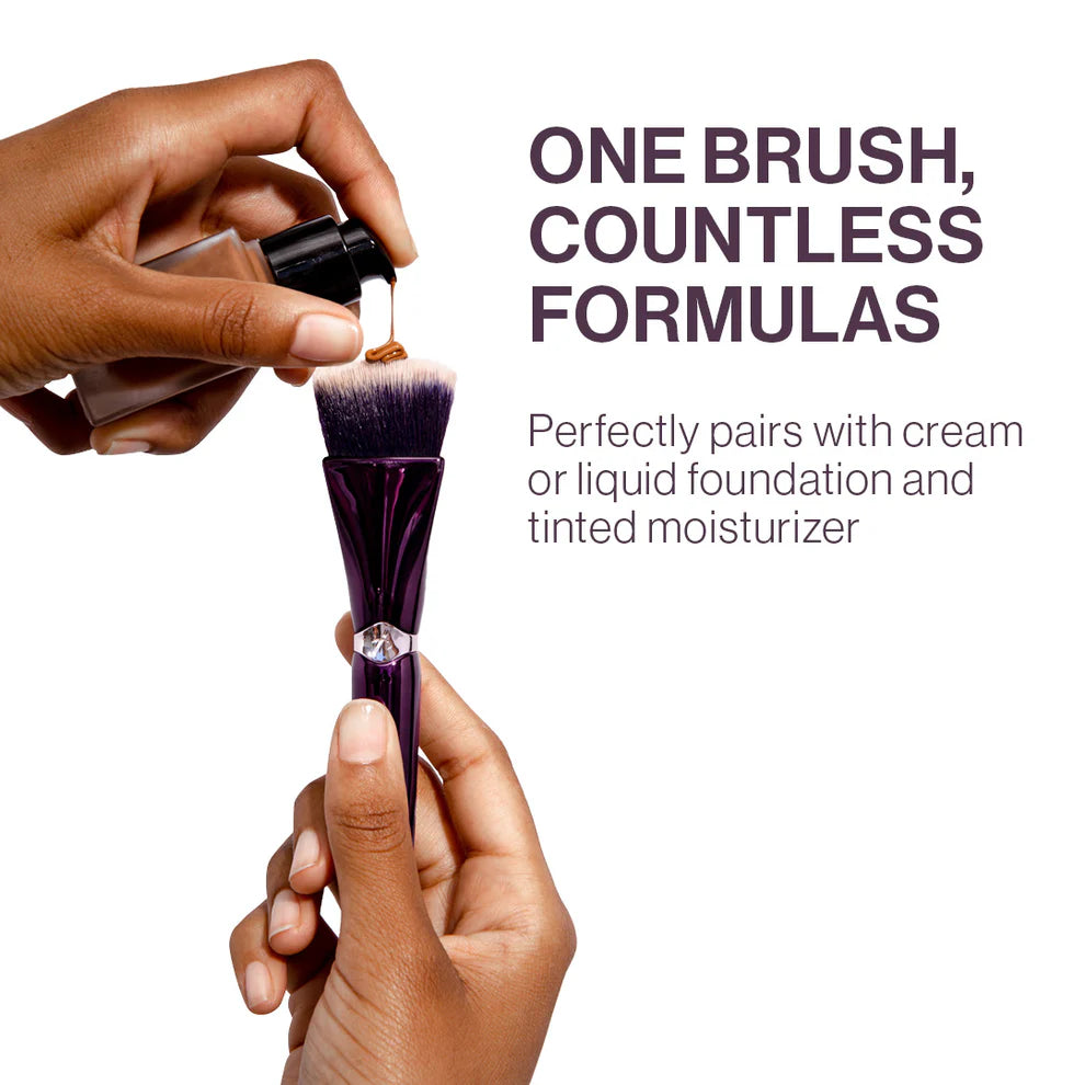 Pinnacle Foundation Brush