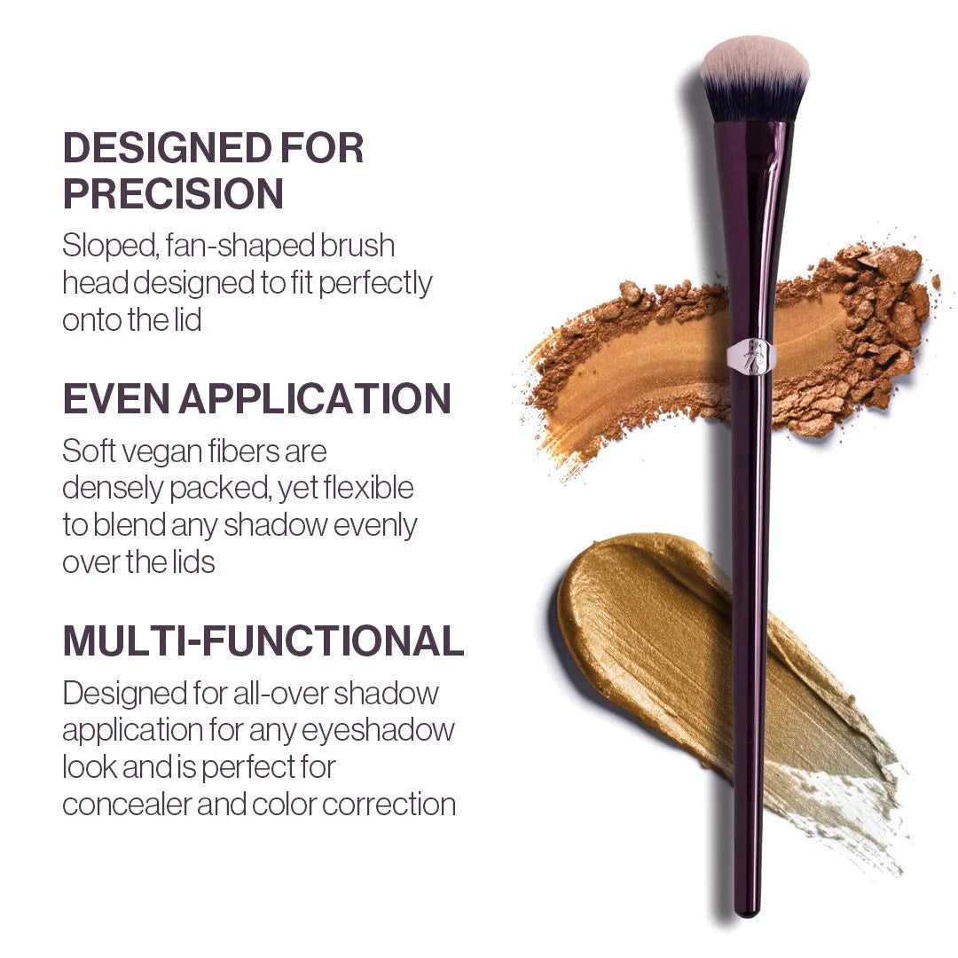 Eye Fan All Over Brush